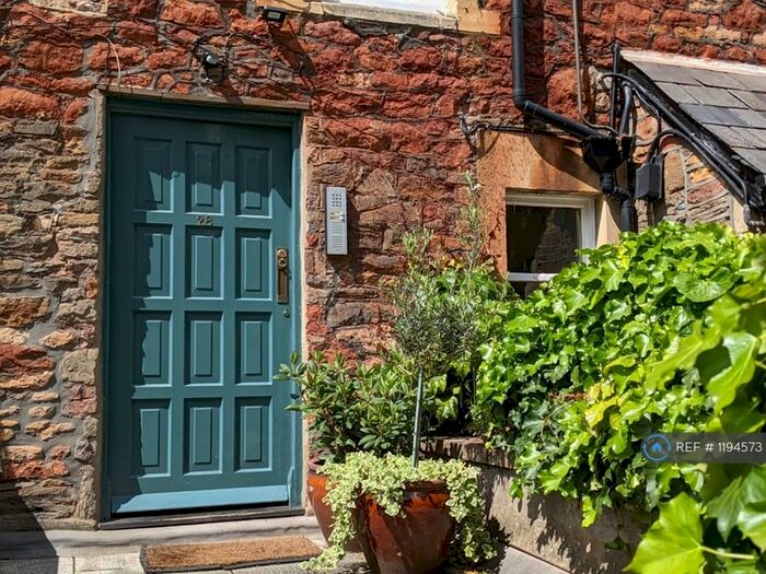 2 Bedroom Flat To Rent In St. Johns Road, Clifton, Bristol, BS8