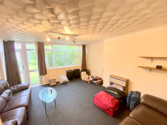 3 Bedroom Maisonette To Rent In Hall Road, Norwich, NR1