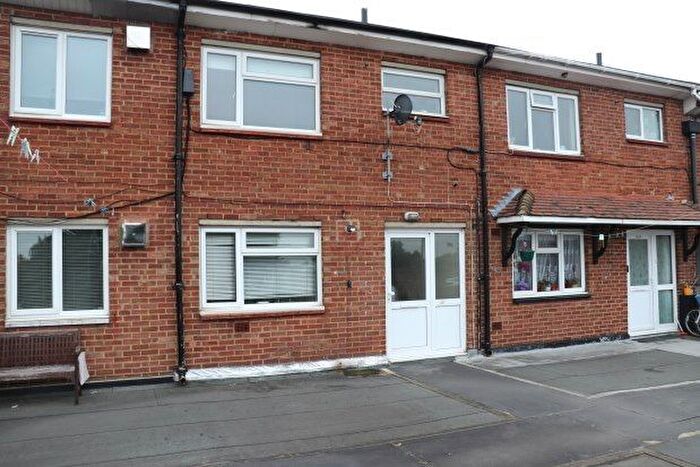 2 Bedroom Flat To Rent In High Street, Hornchurch, RM12