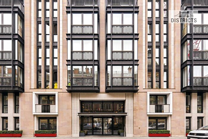 1 Bedroom Flat For Sale In Lincoln Square, Portugal Street, WC2A