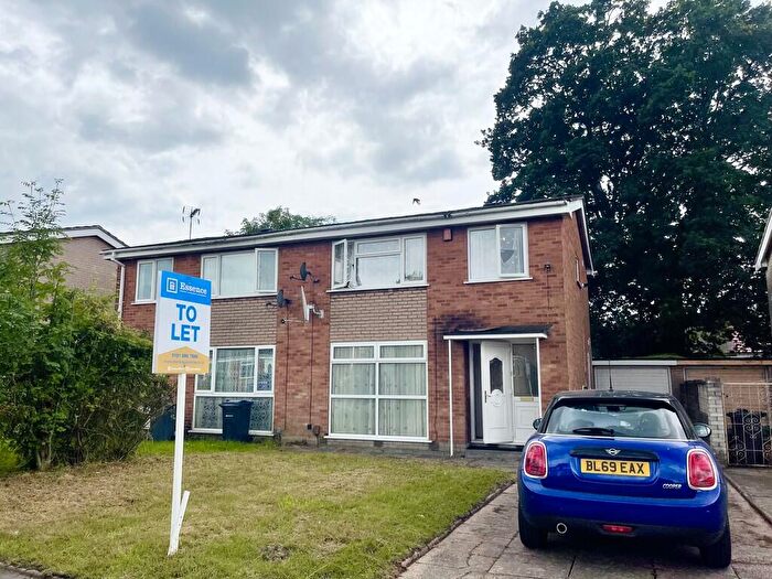 3 Bedroom Semi-Detached House To Rent In Christopher Road, Birmingham, B29