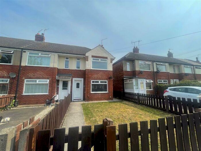 2 Bedroom End Of Terrace House To Rent In Wold Road, West Hull, HU5