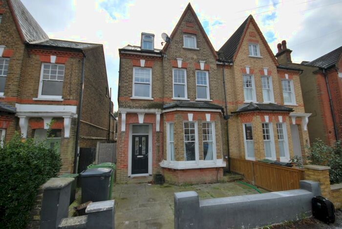 2 Bedroom Flat To Rent In Tritton Road Dulwich, SE21