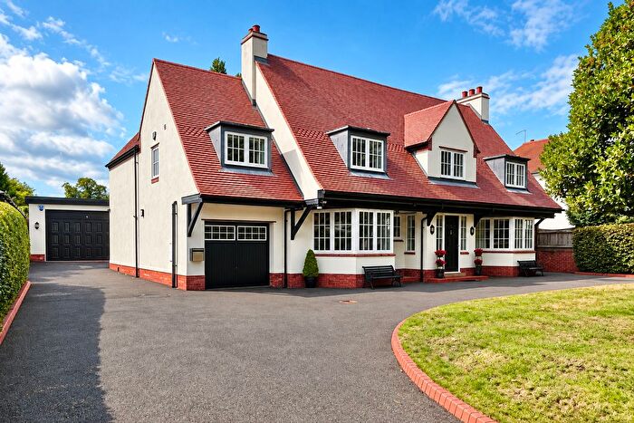 5 Bedroom Detached House For Sale In St. Wilfrids Road, Bessacarr, Doncaster, DN4