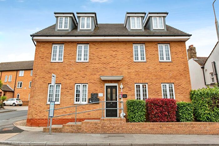 1 Bedroom Flat For Sale In High Street, Aveley, South Ockendon, RM15