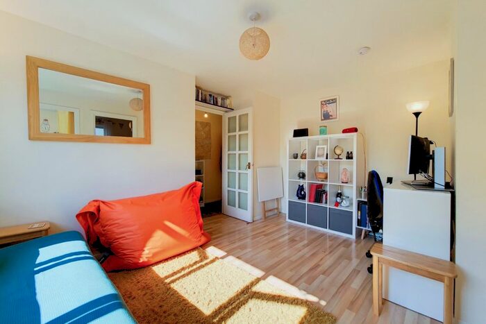 1 Bedroom Flat To Rent In Baildon Street, Deptford, SE8