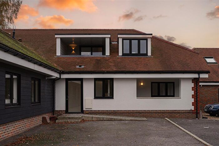 1 Bedroom Flat For Sale In Coronation House, Burrows Lane, Shere, Guildford, GU5