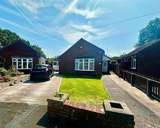 2 Bedroom Detached Bungalow For Sale In Parkgate, Knutsford, WA16