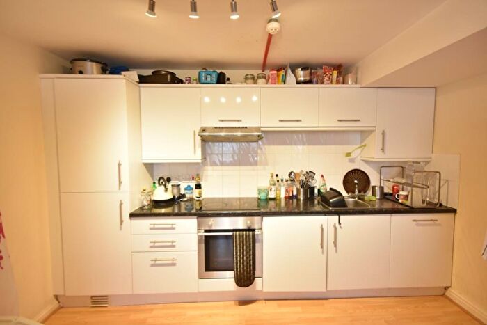 3 Bedroom Flat To Rent In Portman Mews, Shieldfield, NE2