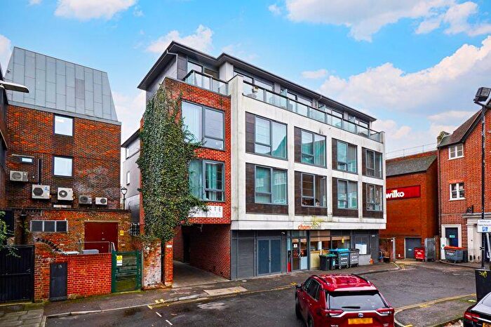 1 Bedroom Flat To Rent In Burgate Lane, Canterbury, CT1