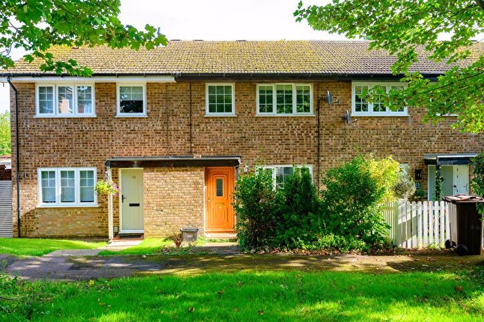 3 Bedroom Terraced House For Sale In Ravenscroft, Harpenden, AL5