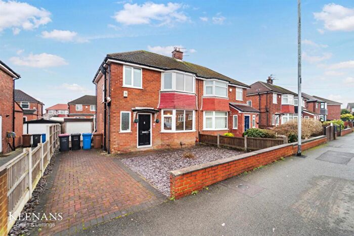 3 Bedroom Semi Detached House For Sale In Mossfield Road, Swinton, Manchester, M27