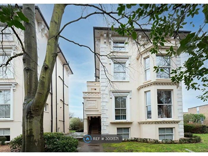 1 Bedroom Flat To Rent In Oak Hill, Surbiton, KT6