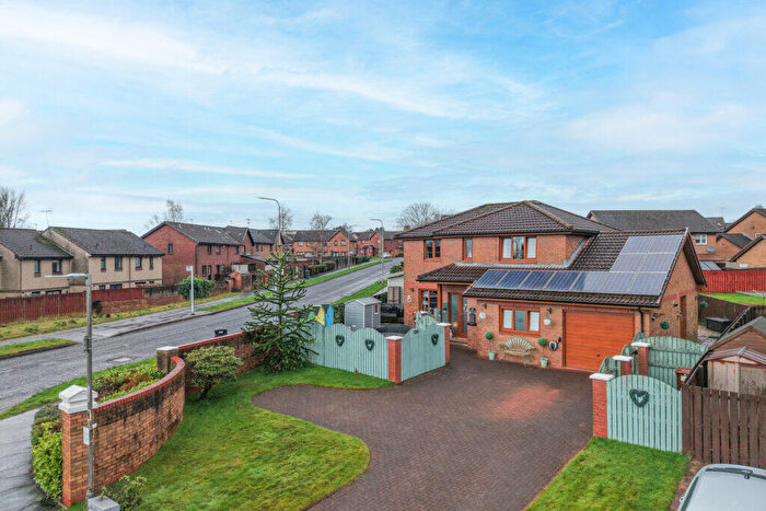 4 Bedroom Detached House For Sale In Iona Place, Old Kilpatrick, G60