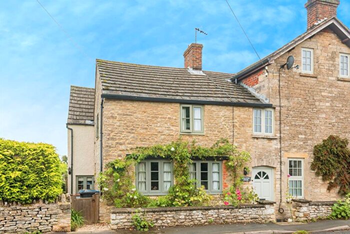 2 Bedroom Character Property For Sale In New Yatt Road, North Leigh, Witney, OX29