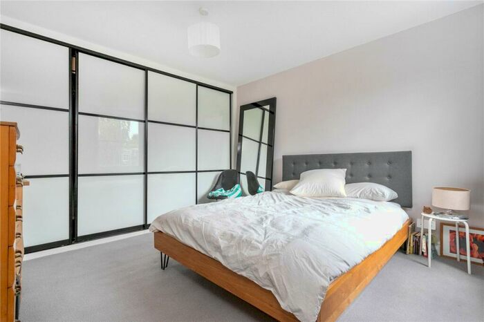 2 Bedroom Apartment To Rent In Sotheby Road, London, N5