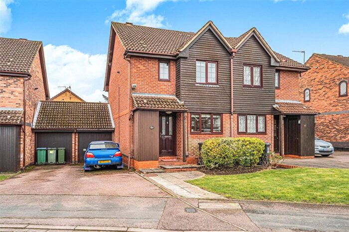 3 Bedroom Semi Detached House For Sale In Appletree Walk, Watford, Hertfordshire, WD25