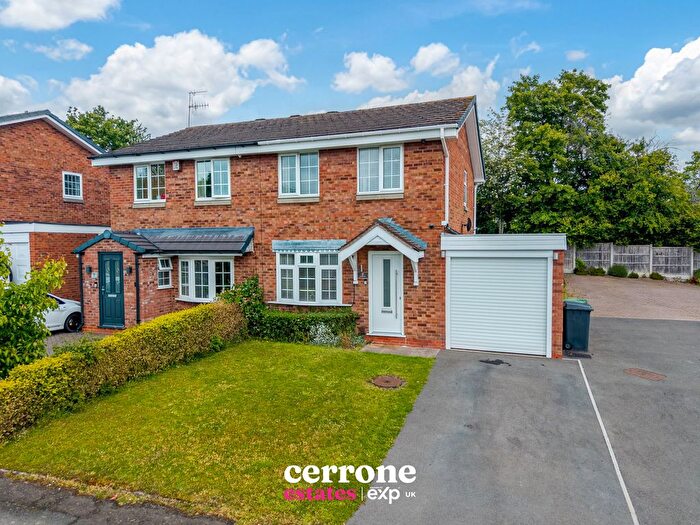 3 Bedroom Semi-Detached House For Sale In Lydney Close, Churchill North, Redditch, B98