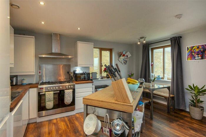 2 Bedroom Flat To Rent In Augustine Bell Tower, Pancras Way, London, E3