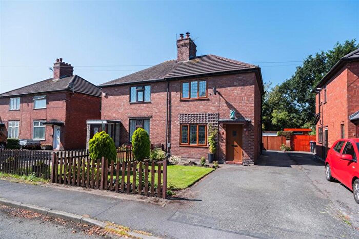 2 Bedroom Semi Detached House For Sale In Smithy Lane, Lostock Gralam, Northwich, CW9