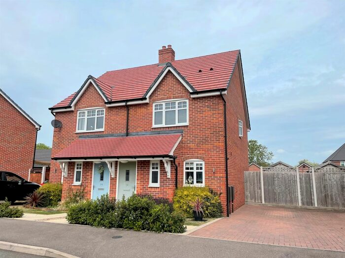 2 Bedroom Semi-Detached House For Sale In Williamson Way, Drakes Broughton, Pershore, WR10