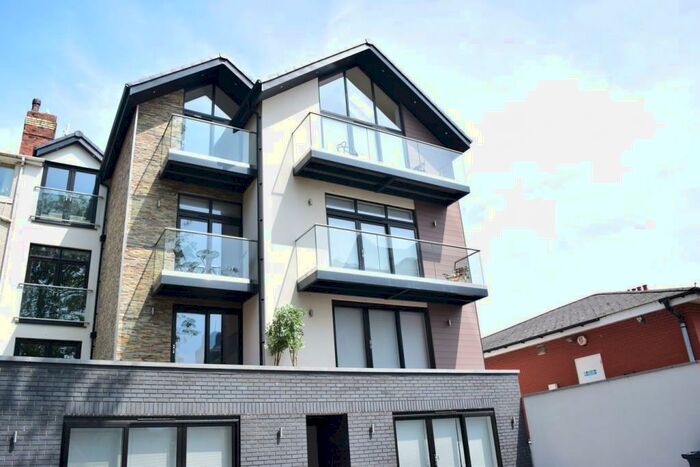 2 Bedroom Apartment To Rent In St Andrews Road North, St. Annes, FY8