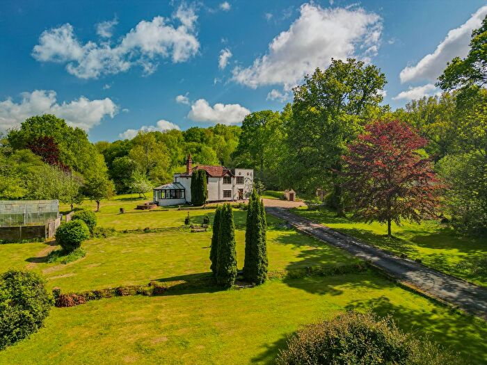 5 Bedroom Detached House To Rent In Swanmore, Southampton, SO32