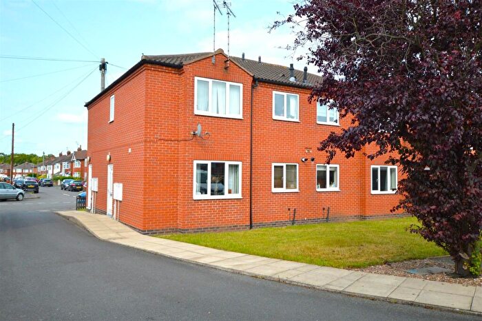 2 Bedroom Apartment For Sale In Cliff Avenue, Loughborough, LE11