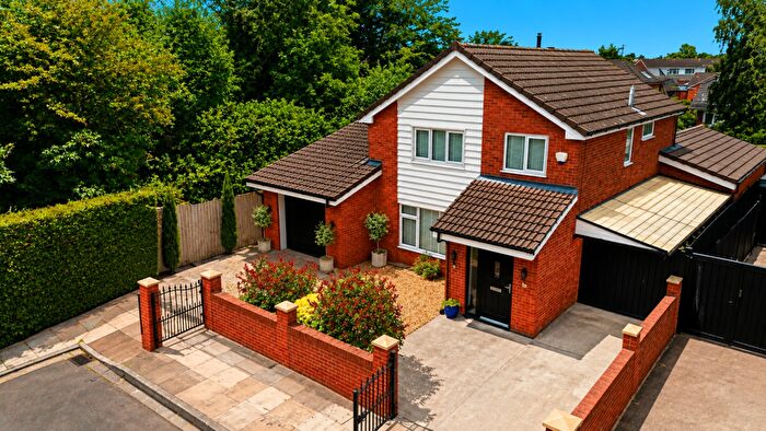 4 Bedroom Detached House For Sale In Crediton Avenue, Southport, PR9