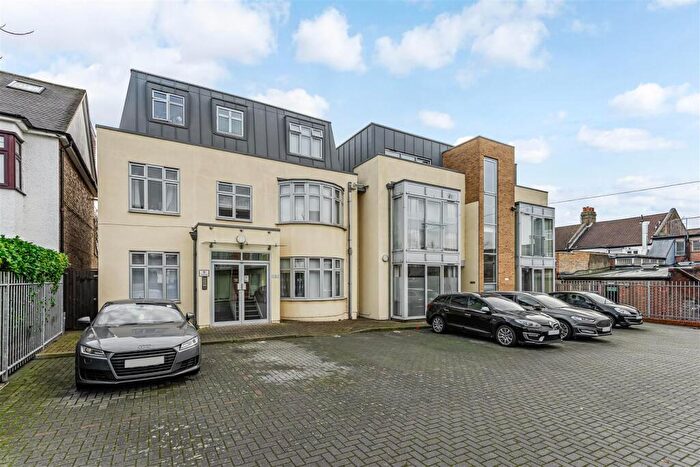 2 Bedroom Flat To Rent In Pirin Court, Brook Crescent, Chingford, E4