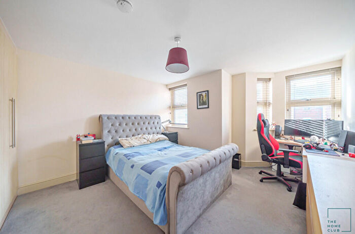 2 Bedroom Apartment To Rent In Church Road, Guildford, GU1