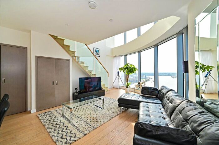 3 Bedroom Apartment For Sale In Charrington Tower, Biscayne Avenue, Canary Wharf, London, E14