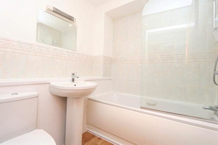 2 Bedroom Flat To Rent In Berkeley Street, Glasgow, G3