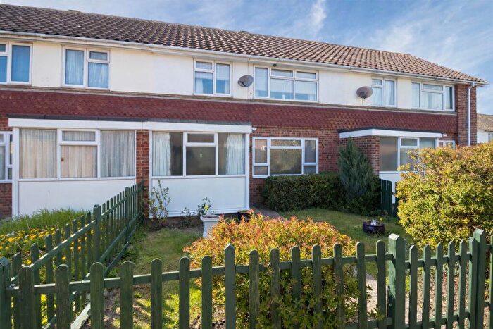 2 Bedroom Terraced House For Sale In Shaftesbury Avenue, Folkestone, Kent, CT19