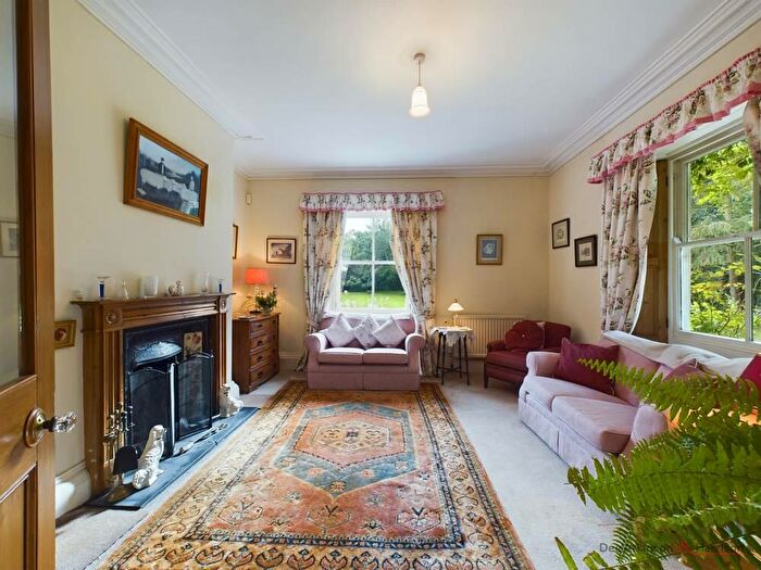 4 Bedroom House For Sale In Rise Road, Sigglesthorne, HU11