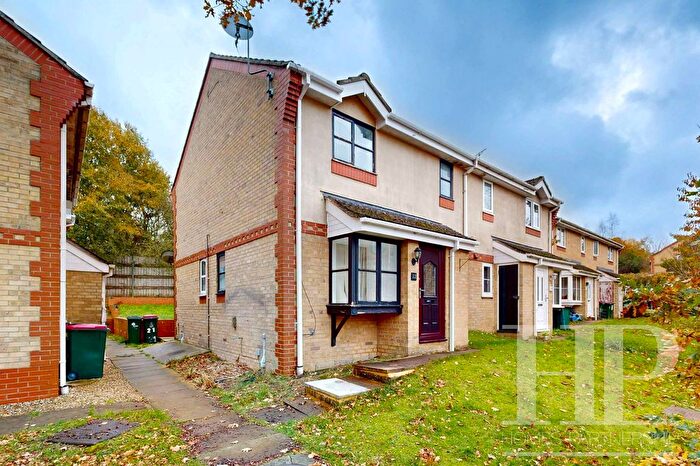 1 Bedroom End Terrace House For Sale In Lyon Close, Maidenbower, RH10