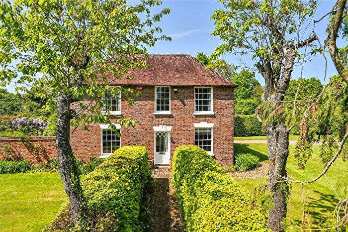 4 Bedroom Detached House For Sale In Smarden, Ashford, Kent, TN27