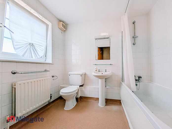1 Bedroom Flat To Rent In Tavistock Road, Croydon, CR0