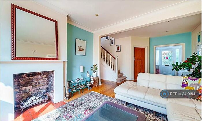 4 Bedroom Semi-Detached House To Rent In Mount Pleasant Road, London, NW10