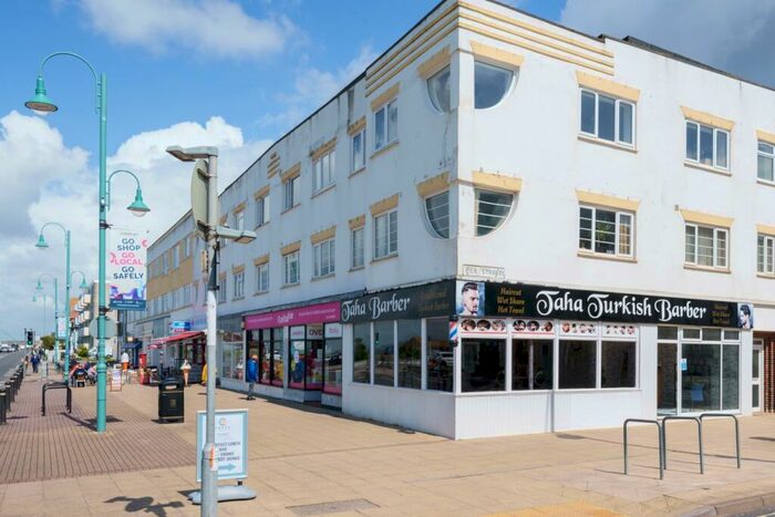 2 Bedroom Apartment For Sale In Solent Court Mansions, Lee-on-the-Solent, PO13