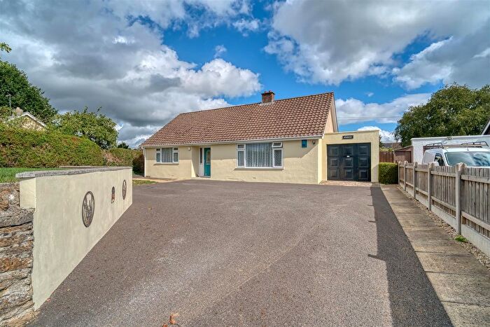 2 Bedroom Detached House For Sale In Limekiln Lane, Henstridge, Templecombe, BA8