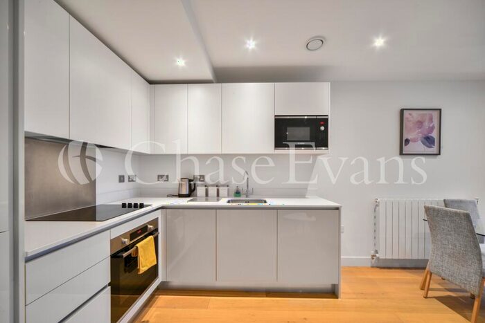 1 Bedroom Flat For Sale In Royal Arsenal Riverside, Major Draper Street, Woolwich, London, SE18