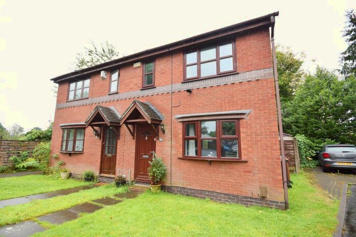 3 Bedroom Semi-Detached House To Rent In New Hey Road, Cheadle, SK8