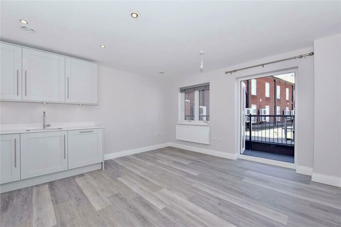 1 Bedroom Apartment To Rent In Grebe House, Marlow, Buckinghamshire, SL7