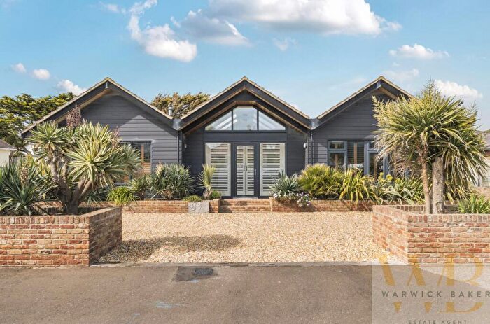 4 Bedroom Detached House For Sale In Old Fort Road, Shoreham-By-Sea, BN43