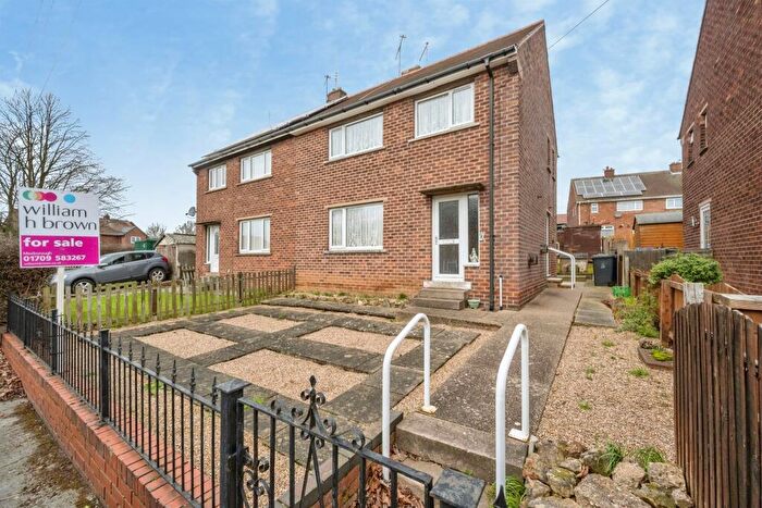 3 Bedroom Semi Detached House For Sale In Laburnum Grove, Conisbrough, Doncaster, DN12