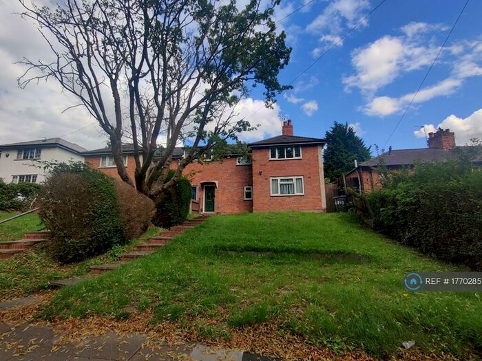 4 Bedroom Semi-Detached House To Rent In Yardley Wood Road, Birmingham, B13