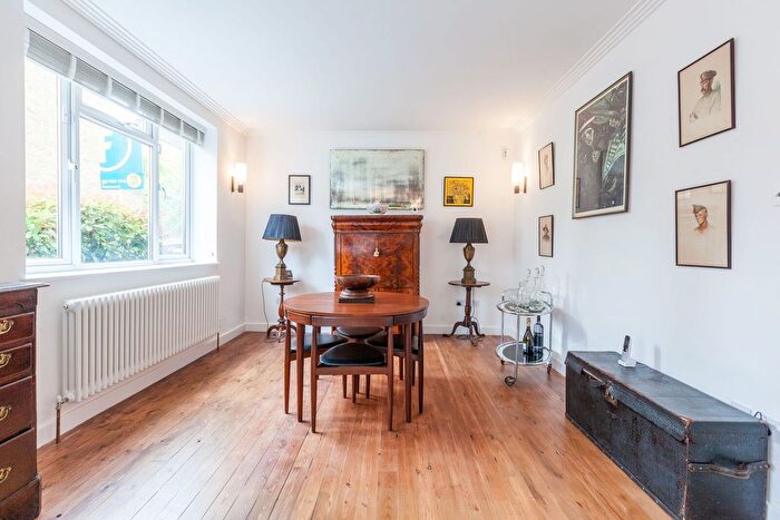 1 Bedroom Flat To Rent In Damien Street, , Stepney, London, E1