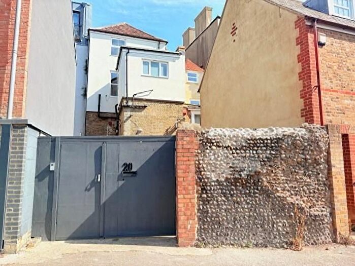 3 Bedroom Property For Sale In Albert Court, Ramsgate, CT11
