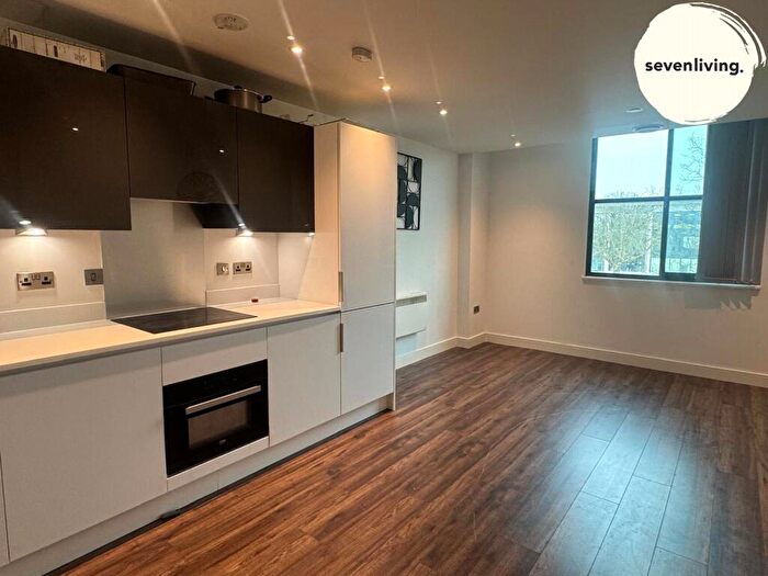 1 Bedroom Apartment To Rent In New Eton House, Bath Road, Slough, Berkshire, SL1